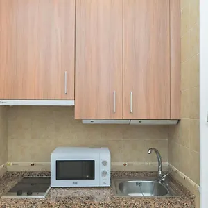 Céntrico En Calle Carreteria - Apartamento